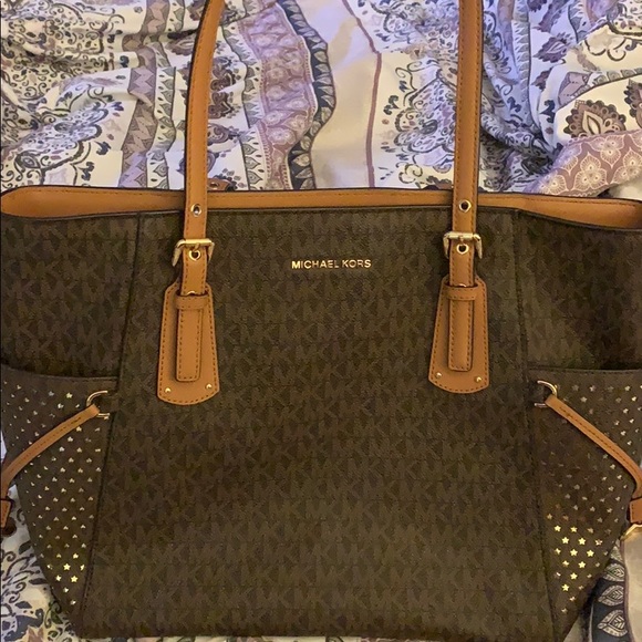 Michael Kors Purse - Picture 1 of 3